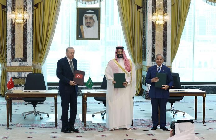 Will the Saudi-Turkish-Pakistani "NATO" counter the US military retreat from the "Middle East"? - TheAltWorld